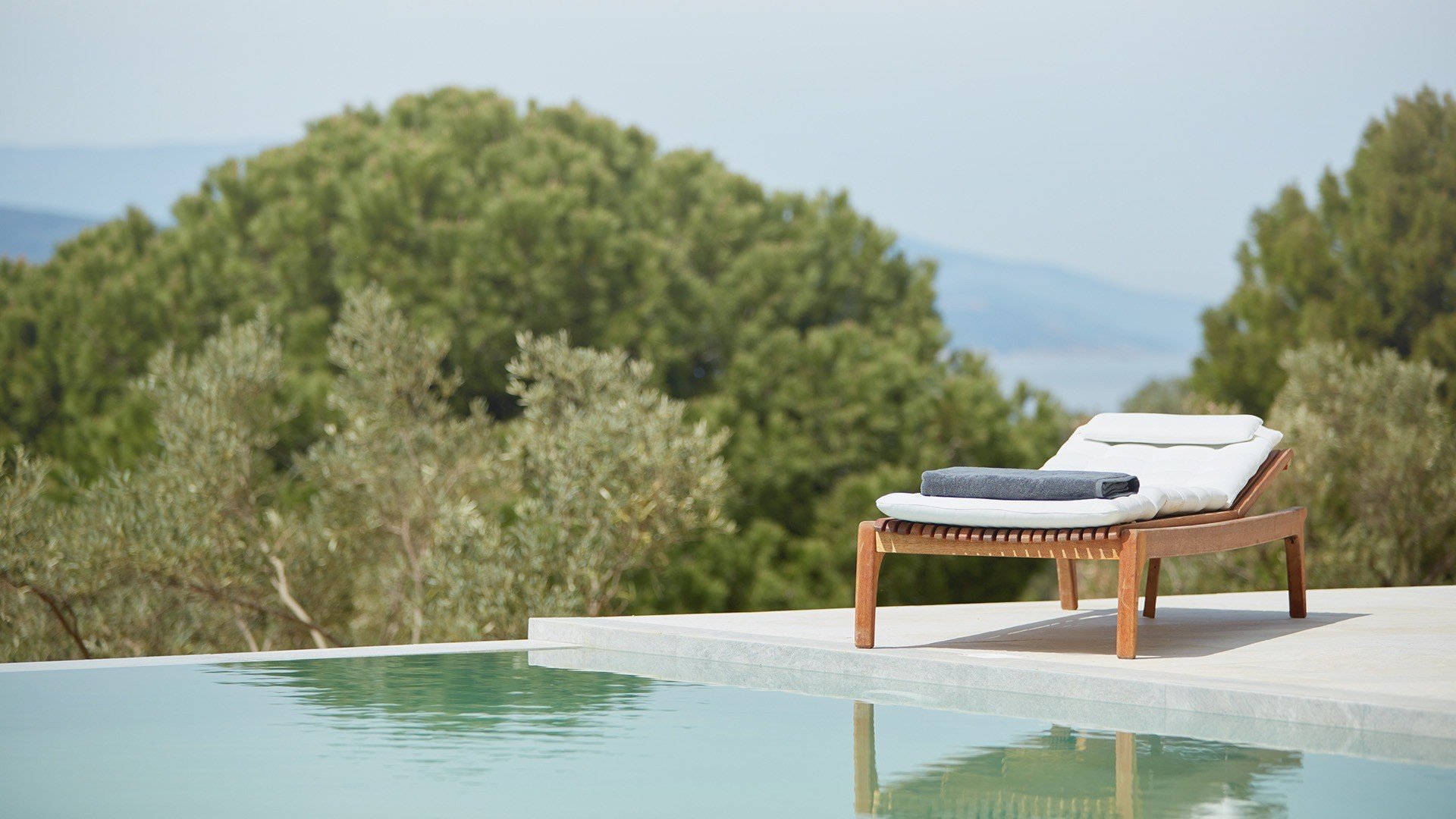 Luxury Hotel in Skiathos